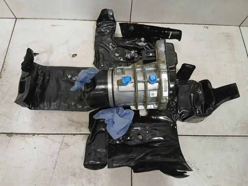 McLaren 650S Spider 14-17 HYDRAULIC PUMP 11D0074CP HYDRAULIC PUMP