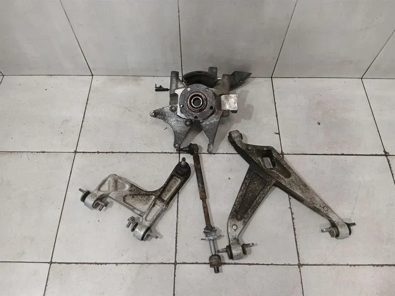 McLaren 650S Spider 14-17 Right Rear Hub 11B0094CP Wheel Bearing Housing Rear Right