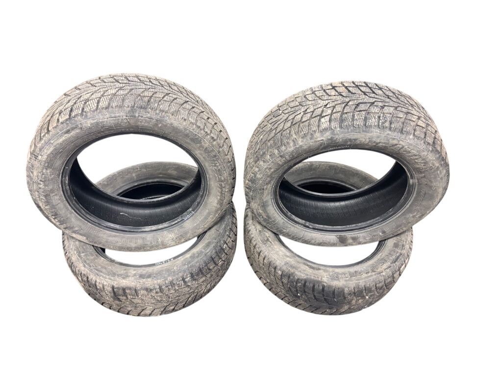 Tyre 4 pcs FORD S-MAX II (2015-2023)
