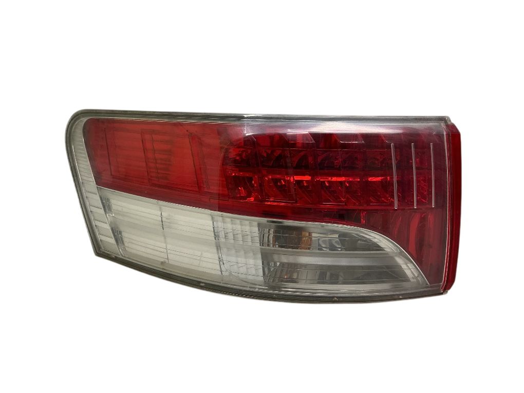 8156105190 Tail light left TOYOTA AVENSIS (T270) (2009-2018)