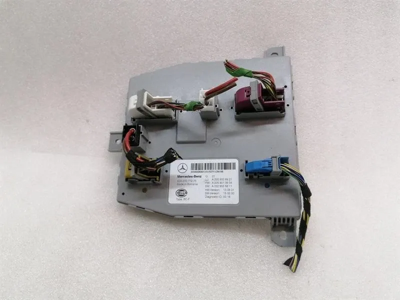 Mercedes C Class W205 Electronic Module A2059006921 ECU BCM