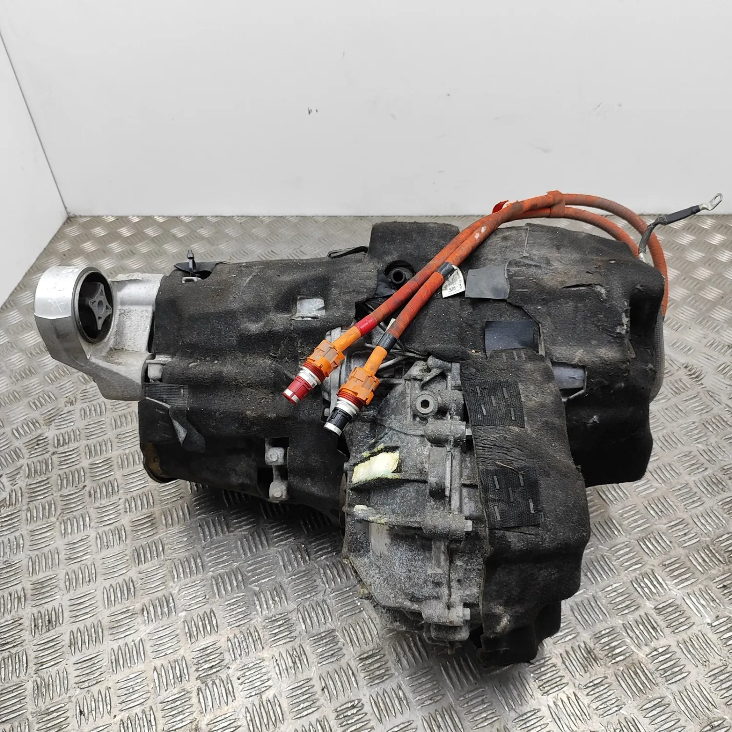 TESLA MODEL X Front Engine Motor L2S Electricity 385kw 2016 26923834