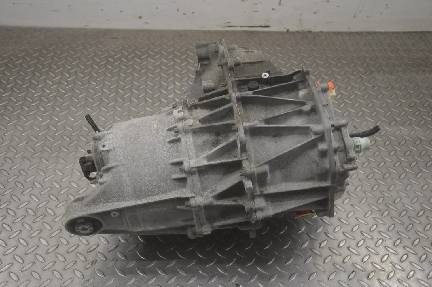 Tesla Model 3 Rear Engine Motor 1120990-00-G 1085693-00-F 2020 RHD 23881414