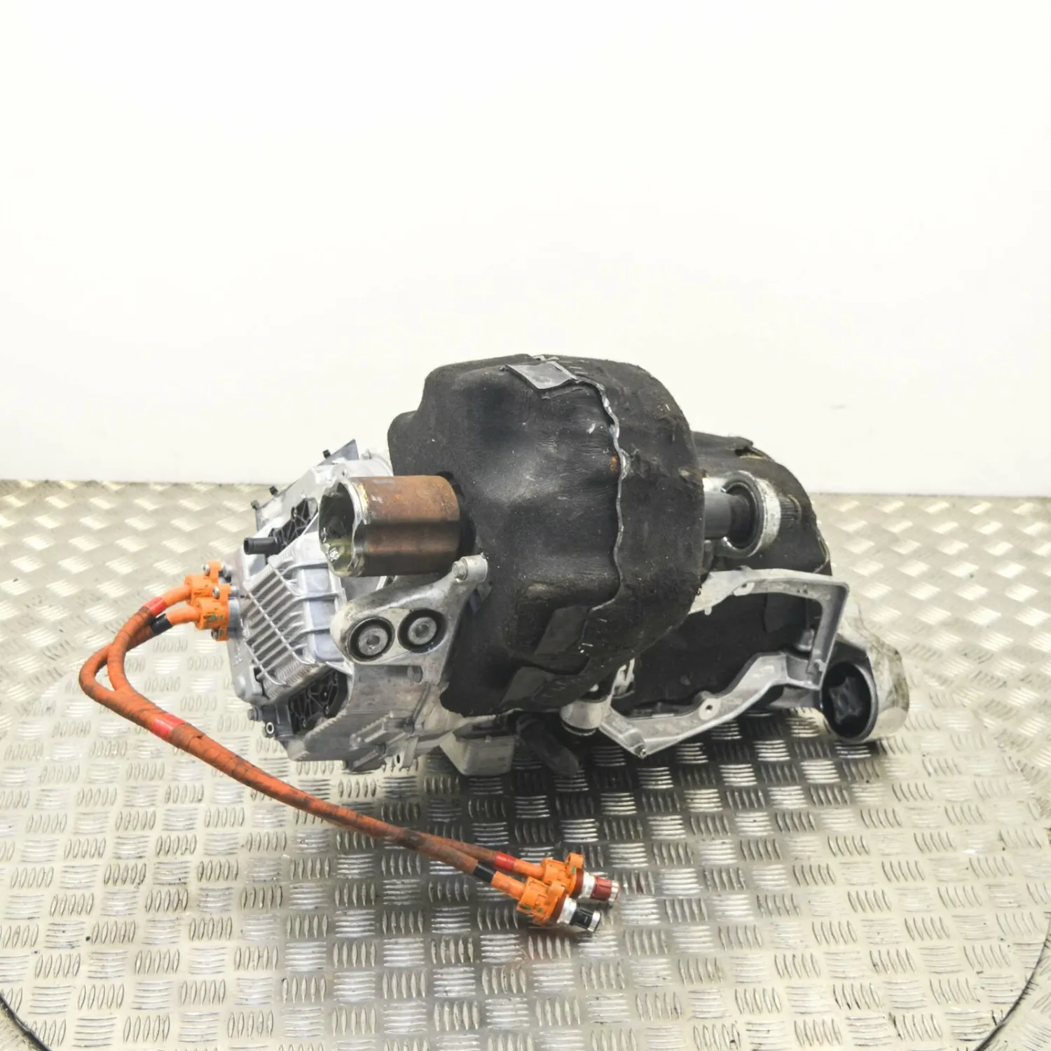 TESLA MODEL S Electric Engine Motor P1036287-00-D 1041687-00-C 1035198-00-E 2017