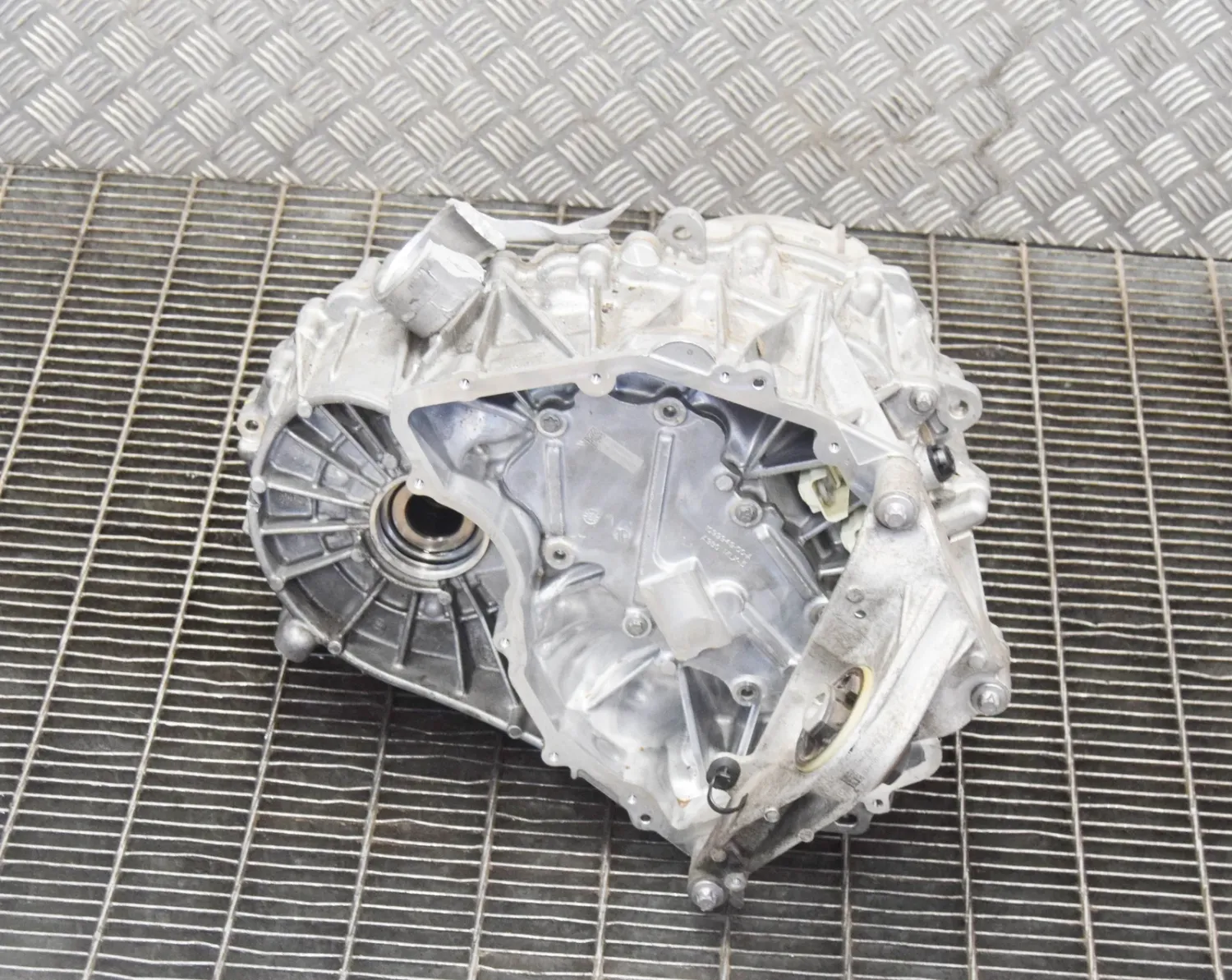 2016 Tesla Model S 1120960-00-F 1090748-02-G 386kw Front Engine 54500KM
