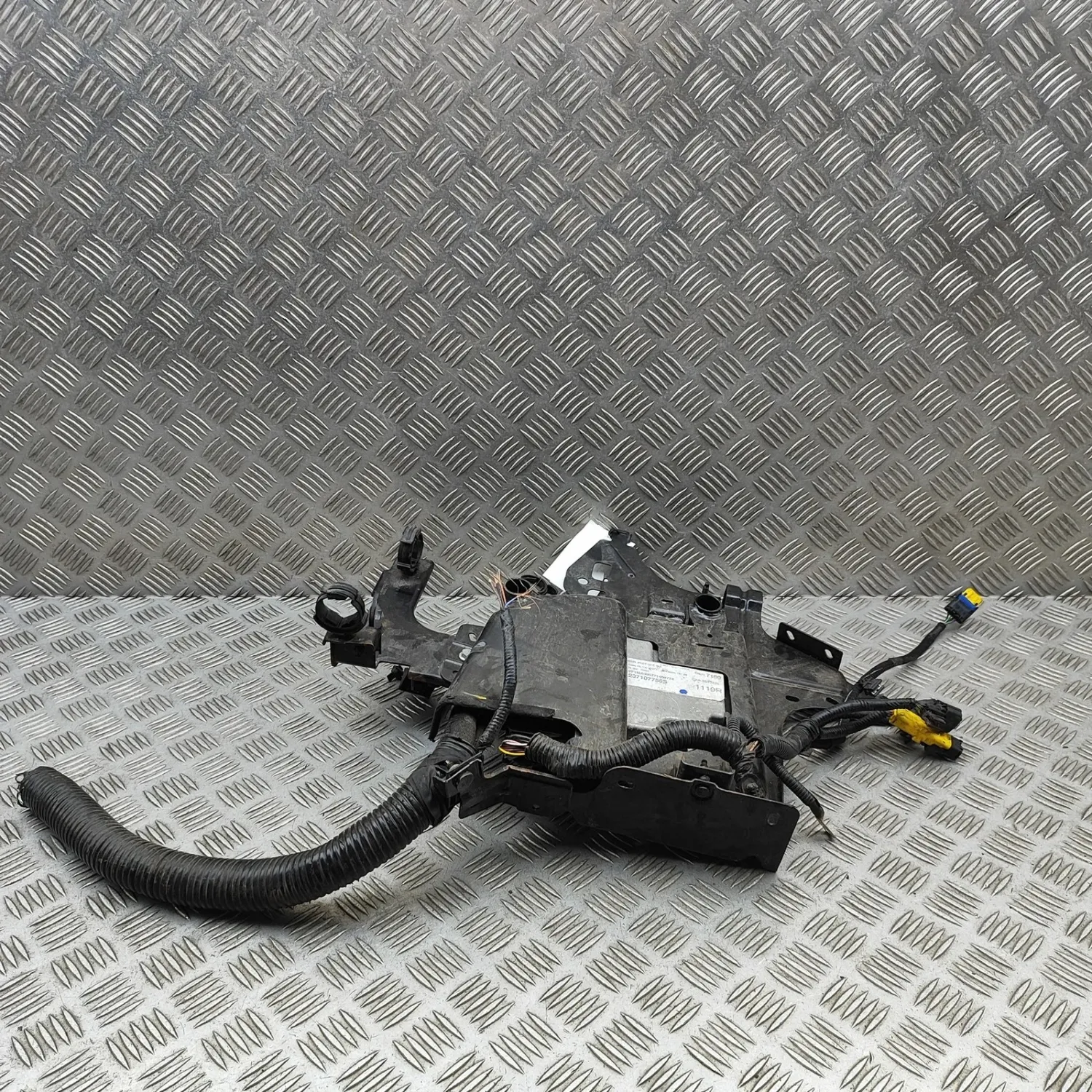 Renault Master MK3 Engine Control Unit 237107756S 2.3 Diesel 32950332