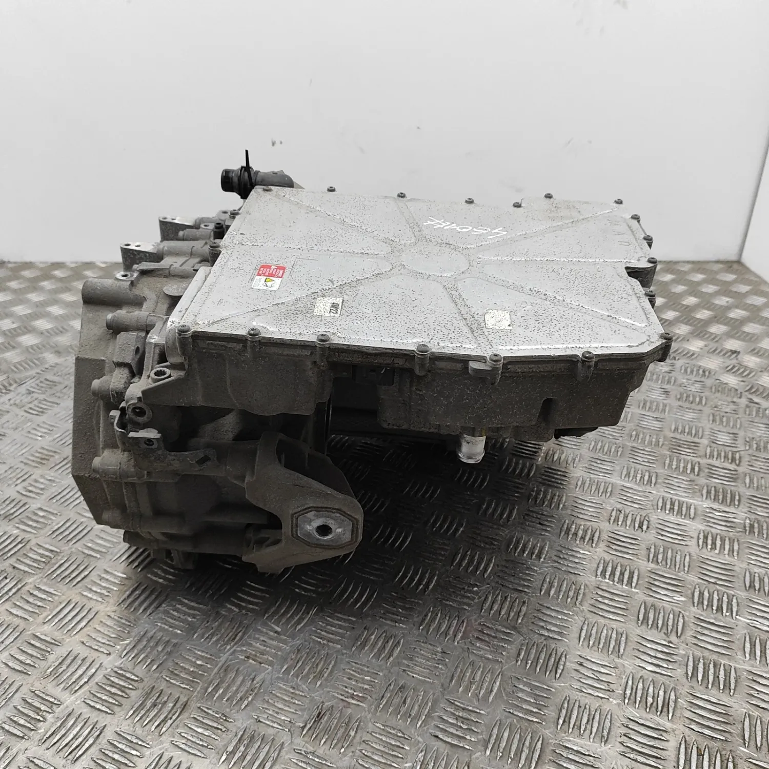 SKODA ENYAQ iV Rear Electric Engine Motor 0EH901098E 195kw 2022 26843633