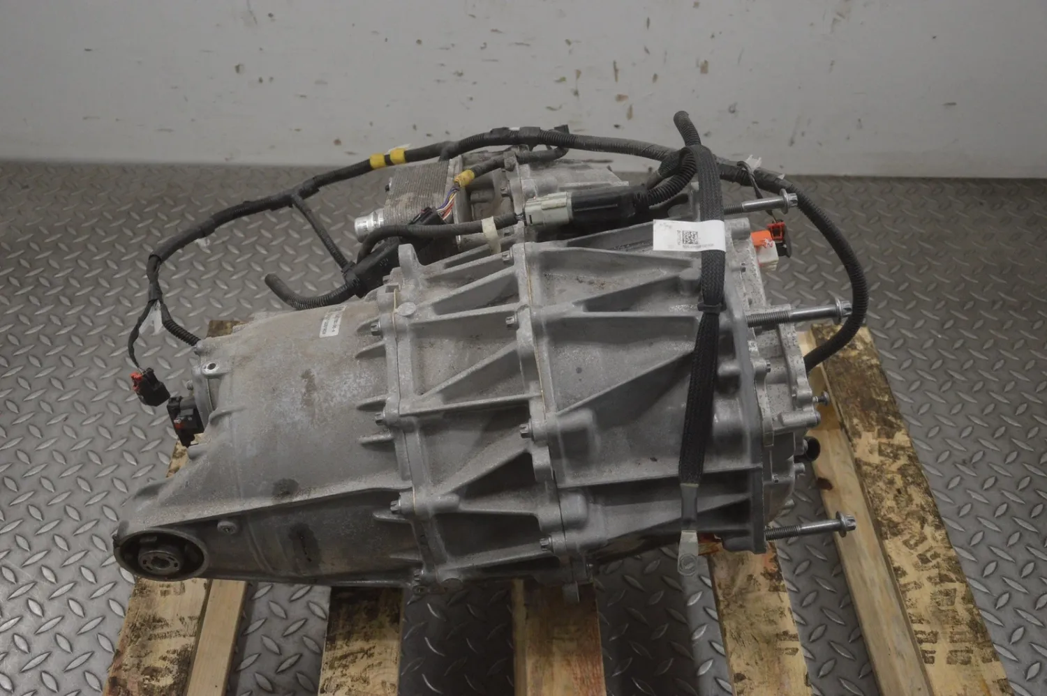 Tesla Model Y Rear Motor Electric 1587780-00-A 2022 RHD 23115860