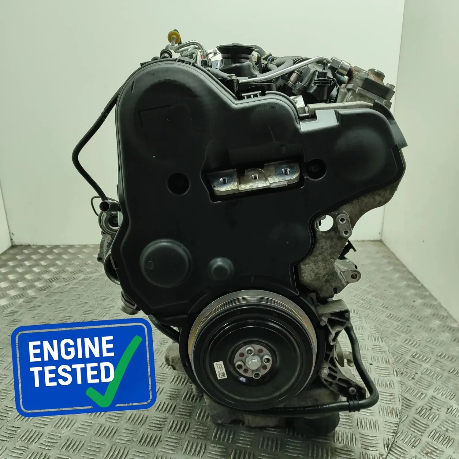 VOLVO V40 Cross Country Engine Motor D4204T8 2.0 Diesel 88kW 2016 33723930