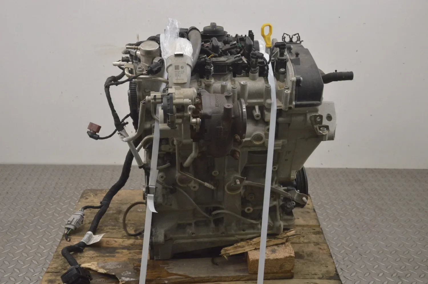 VW Golf AM1 Engine Motor DAC 1.5 Petrol 96kW 2019 20642690