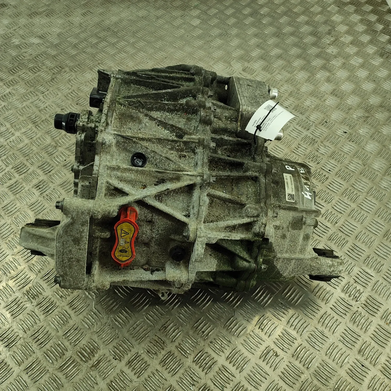 TESLA MODEL Y Engine Motor 1120960-20-G 1085693-20-F 1561073-00-A 1561072-00-A
