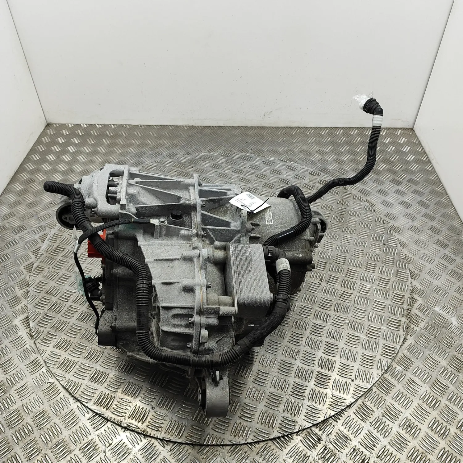 TESLA MODEL 3 Rear Electric Engine 1587740-LC-C Electricity 324kw 2023 23305012