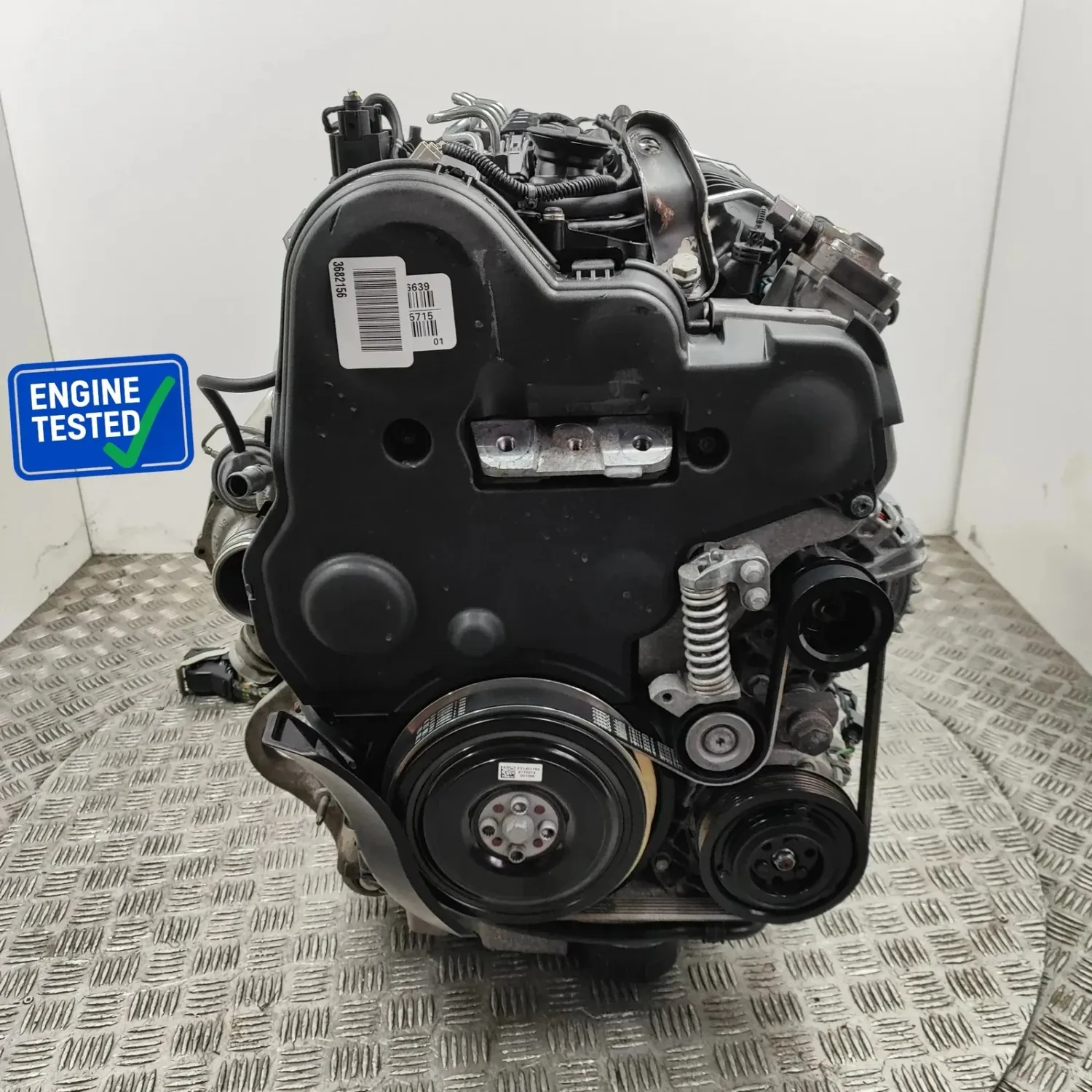 VOLVO V40 Cross Country 526 Engine Motor D4204T8 2.0 Diesel 88kw 2017 33020902
