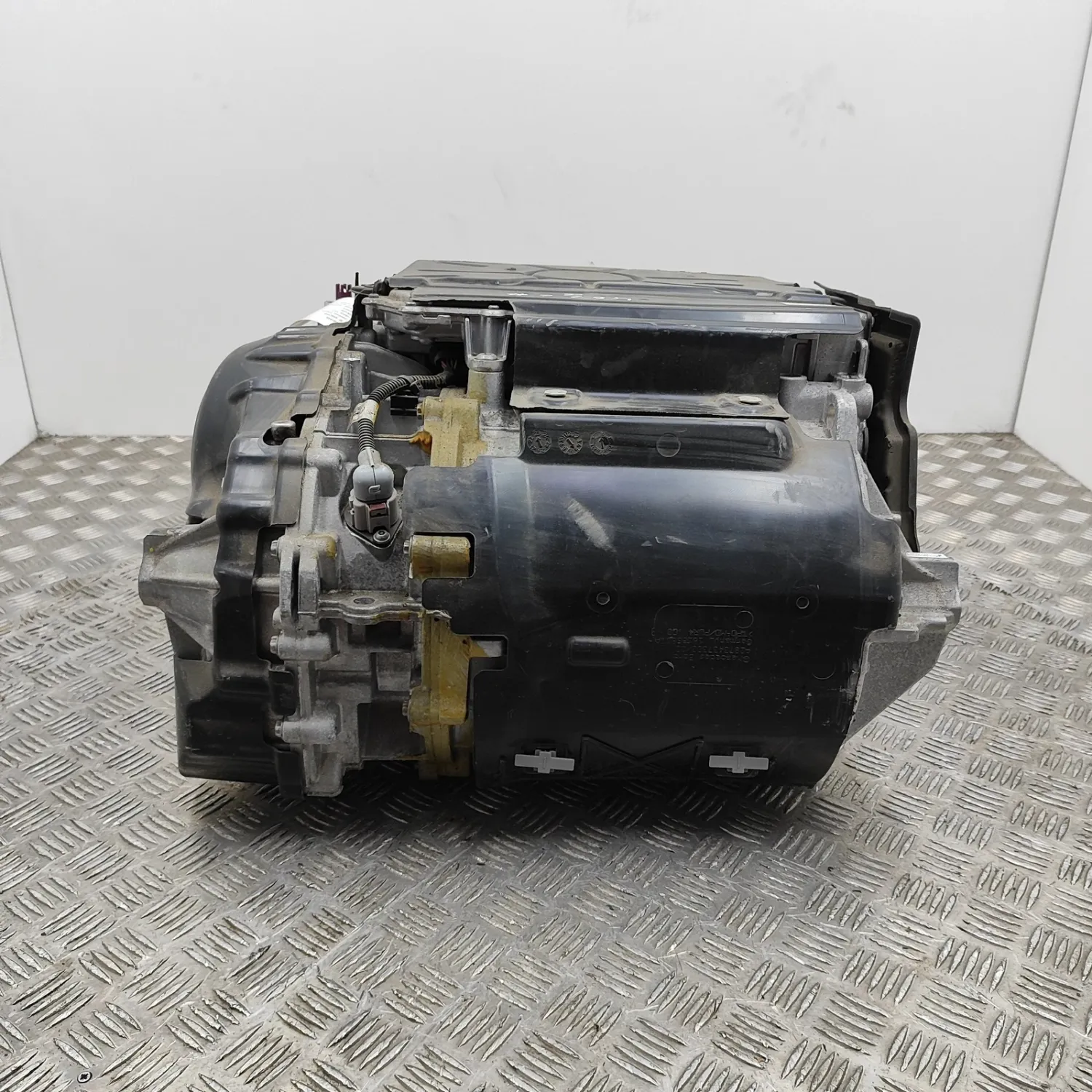 MERCEDES-BENZ EQS V297 Rear Electric Engine Motor A2973405902 245kw 2023