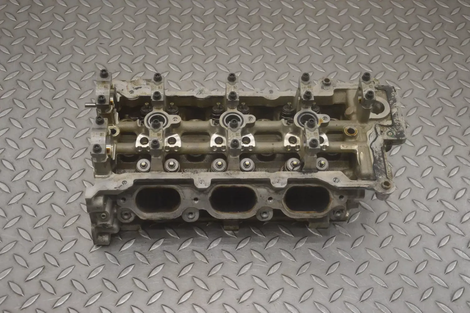 Maserati Ghibli Engine Cylinder Head Right 03105390 3.0 S Q4 2017 22925486