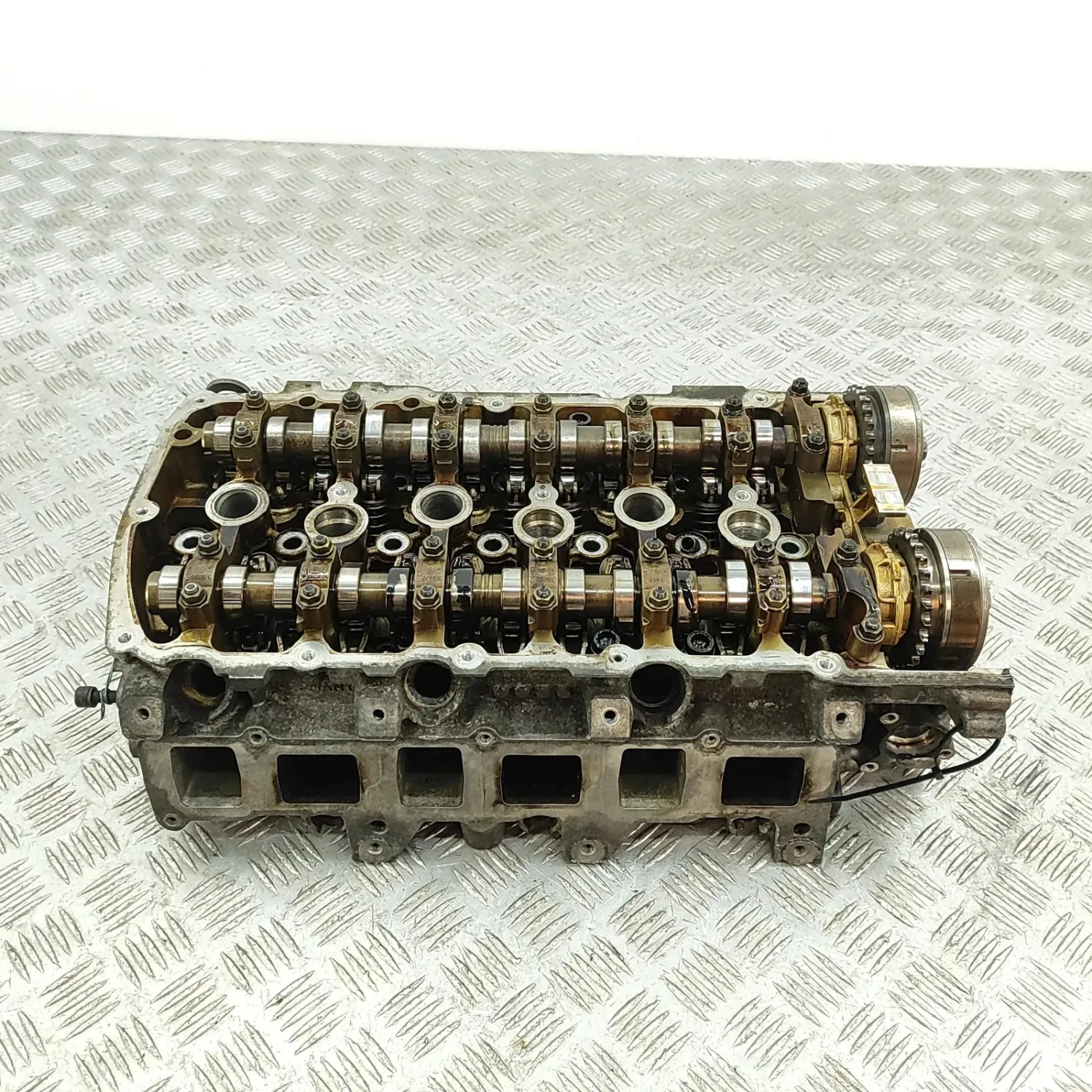 VW PASSAT B6 3C2 Engine Cylinder Head 03H103373B 3.2 Petrol 184kw 2007 33980309