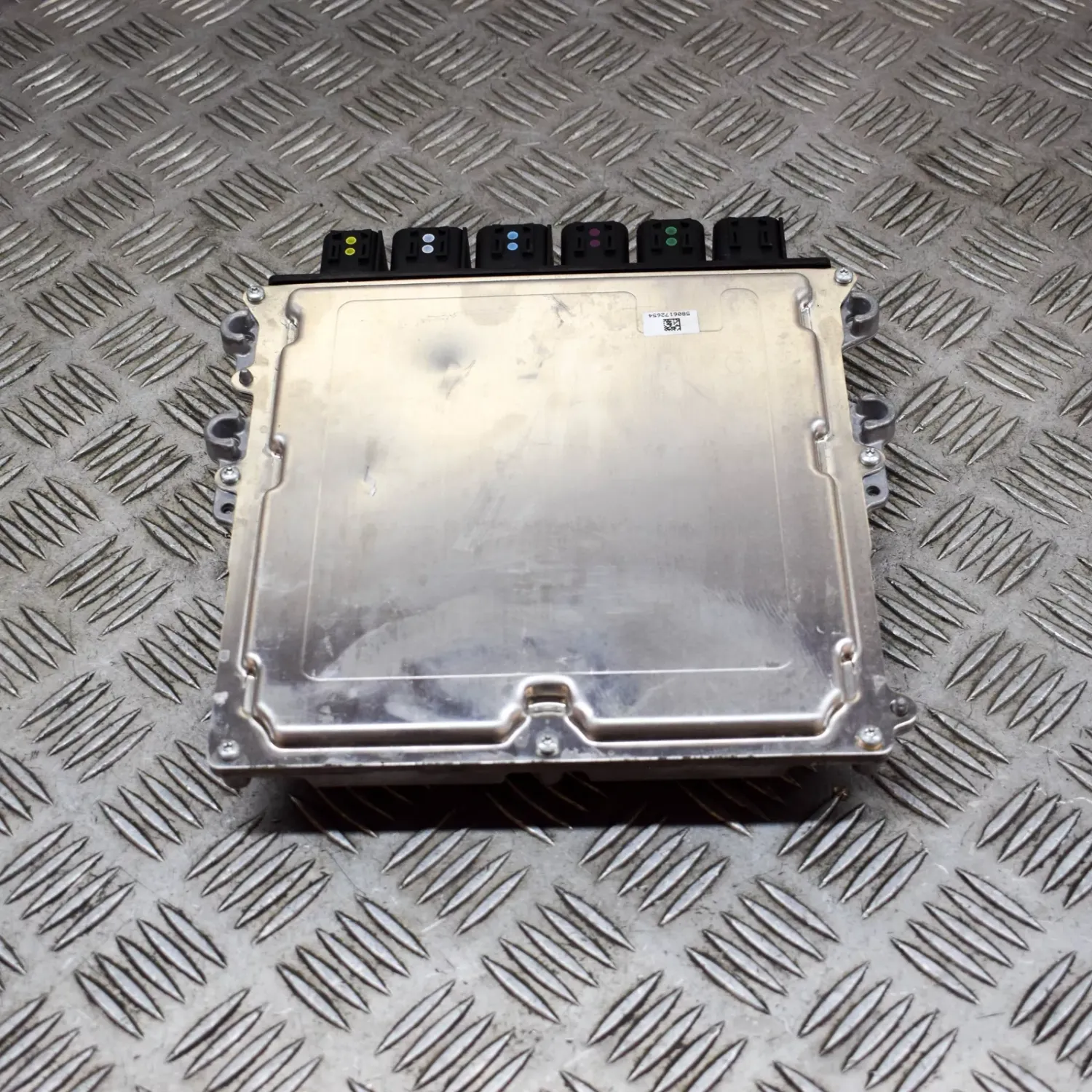 LR DISCOVERY L462 Engine Control Unit ECU M8A2-12B684-KA