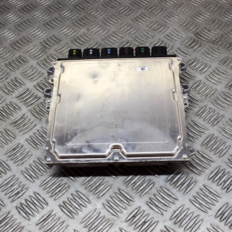 LR DISCOVERY L462 Engine Control Unit ECU M8A2-12B684-KA