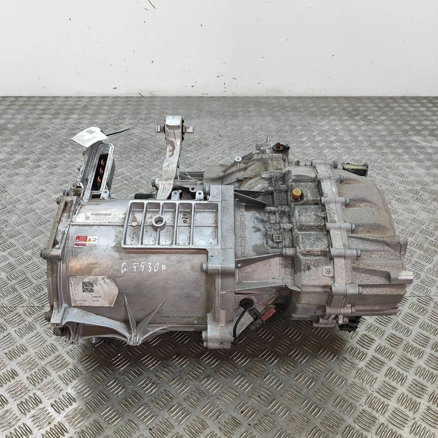 PORSCHE Taycan 9J1 Engine Motor 9J1901153D Electricity 350kW 2022 31619876