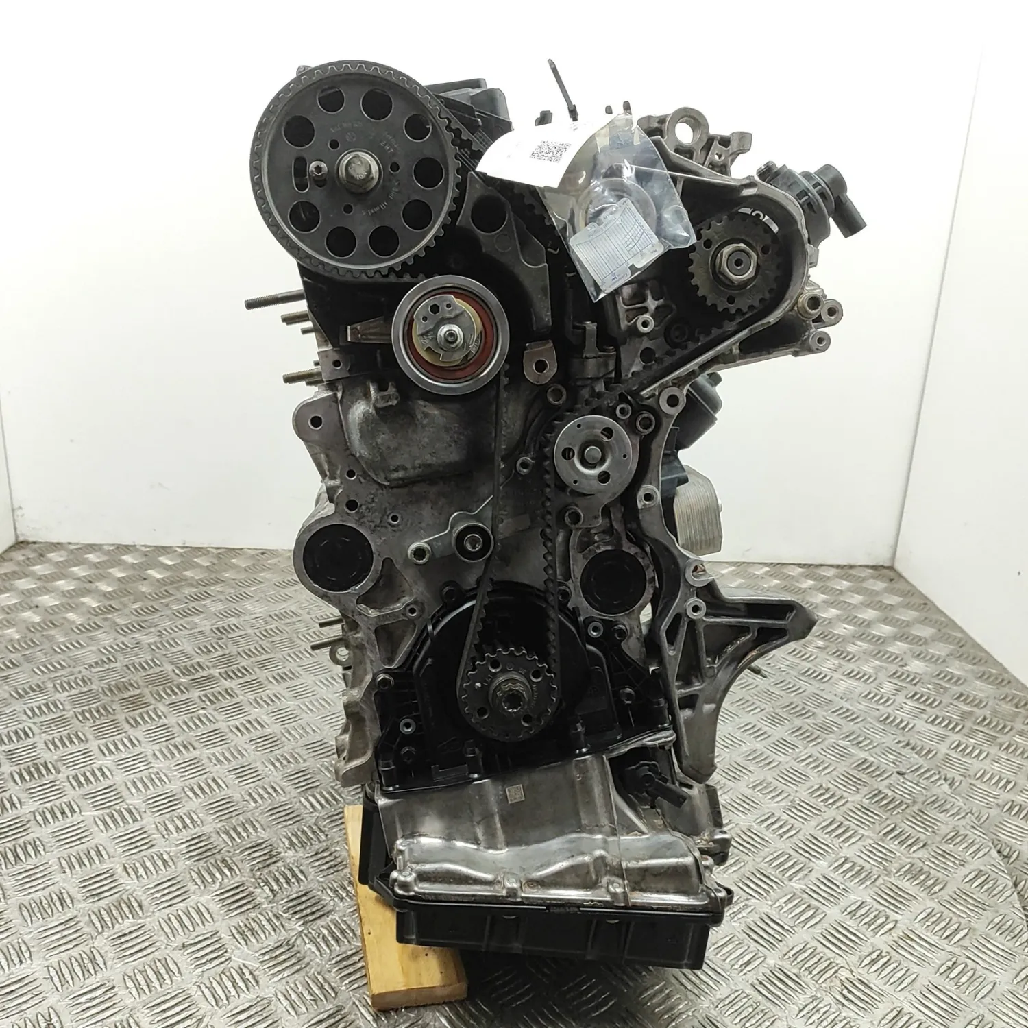 AUDI A5 Avant Bare Engine DYY 2.0 Petrol / electricity 150kw 2024 31845687