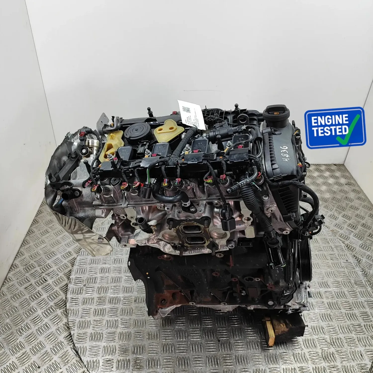AUDI Q5 FY Engine Motor DPUA 2.0 Hybrid 195kw 2021 30463199