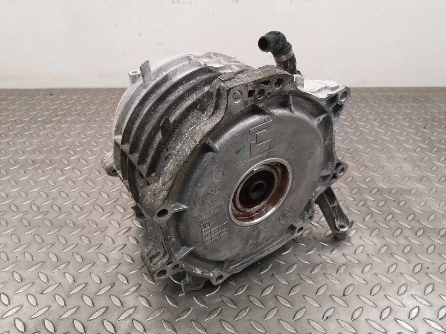 BMW i3 Engine Motor 7626081 12377626081 I01 2015 26328642