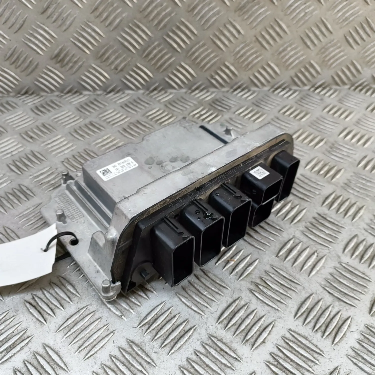 BMW X2 F39 Engine Control Unit 5A63B36 1.5 Hybrid 162kw 30744145