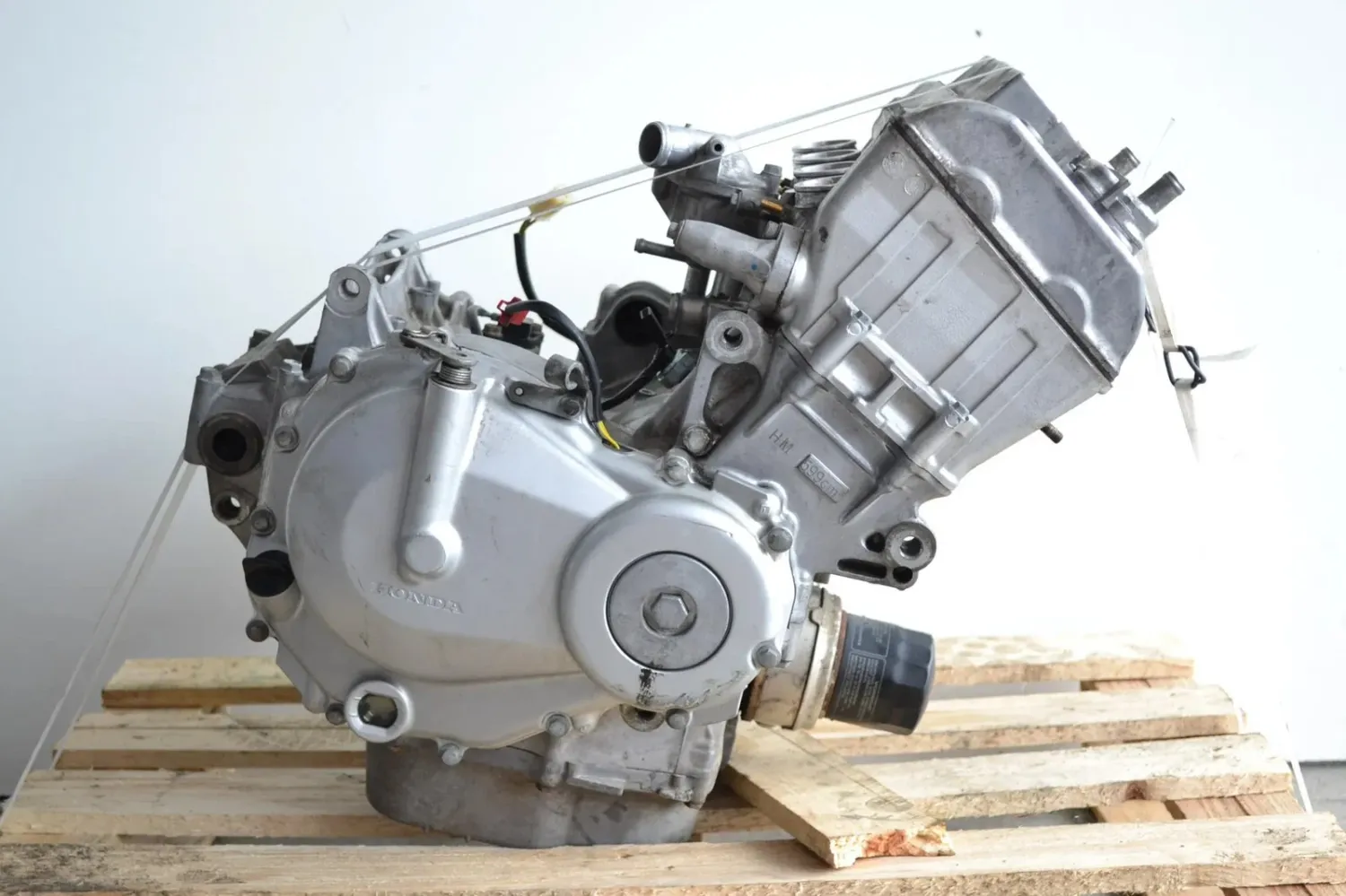 HONDA CBR Engine pc35e-2120213 0.6 Petrol 78kw 2000 2373035