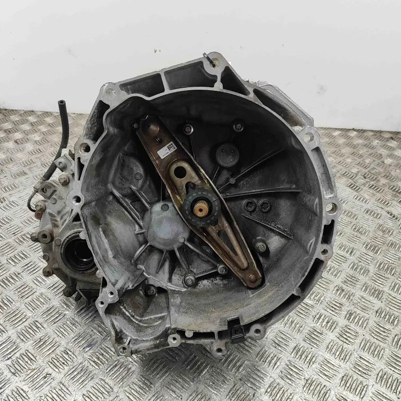 MINI CLUBMAN F54 6 Speed Gearbox 7638373 1.5 Petrol 75kW 2015 32106602