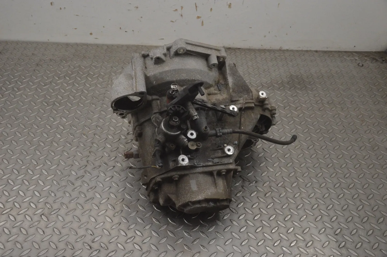 VW Golf Gearbox Manual 0AJ30110331 mk8 1.0 TSI 2021 RHD 22164476