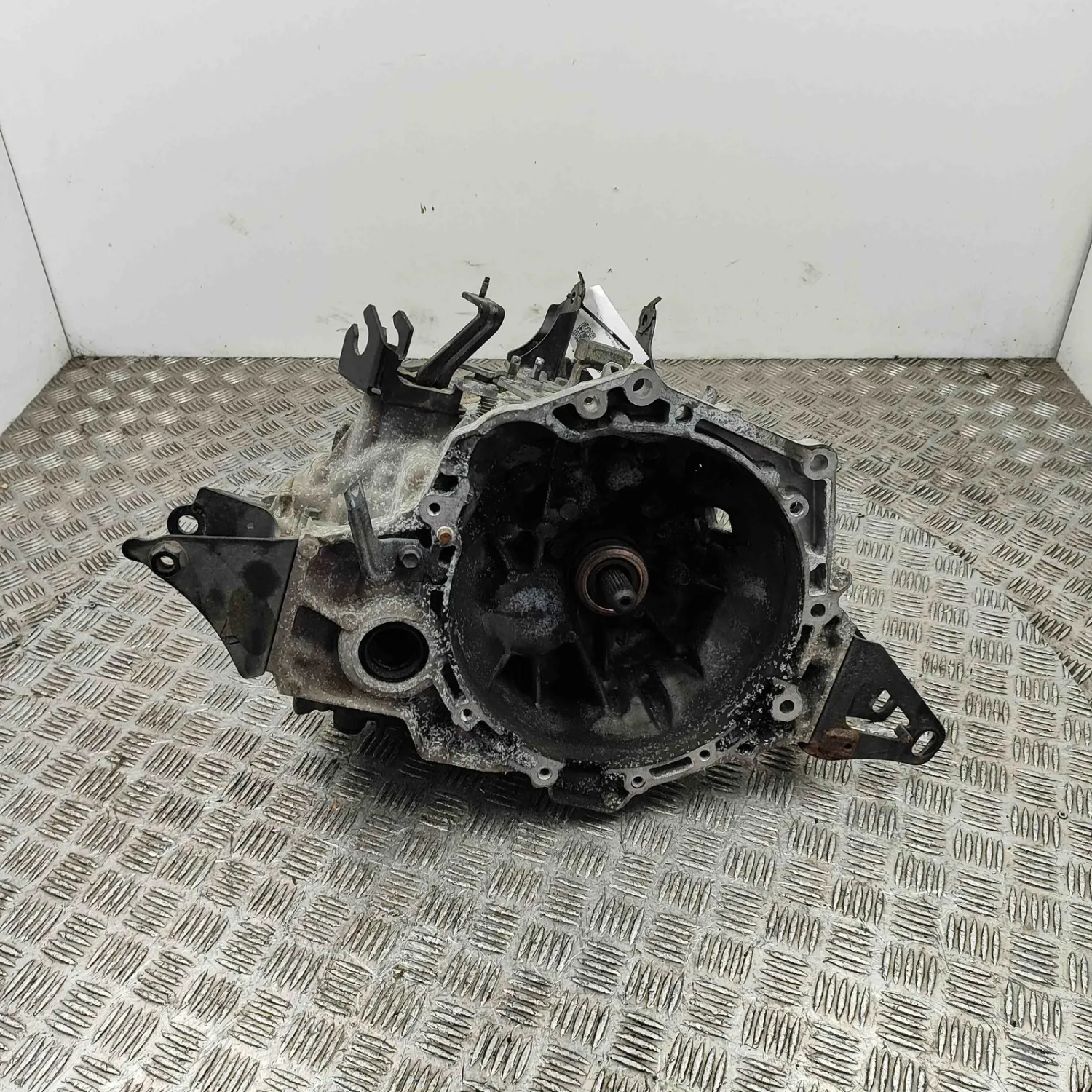 TOYOTA AURIS MK2 E180 Manual Gearbox 30300-02310 1.3 Petrol 73kW 2012 32077364