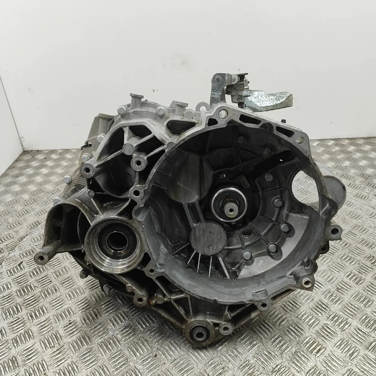 VOLKSWAGEN CRAFTER Furgon SY MK2 Manual Gearbox VLE 2.0 Diesel 103kW 2023