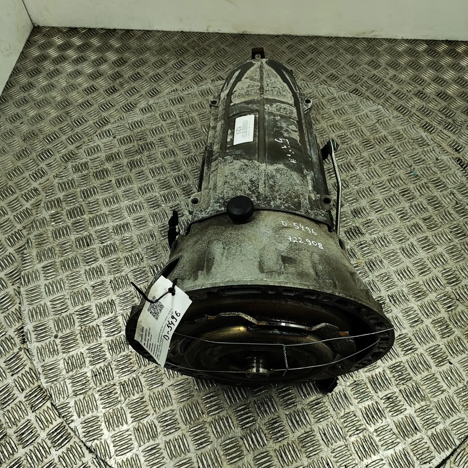 MERCEDES-BENZ E Cabrio A207 Automatic Gearbox A2042704005 2.1D 2012 31354793