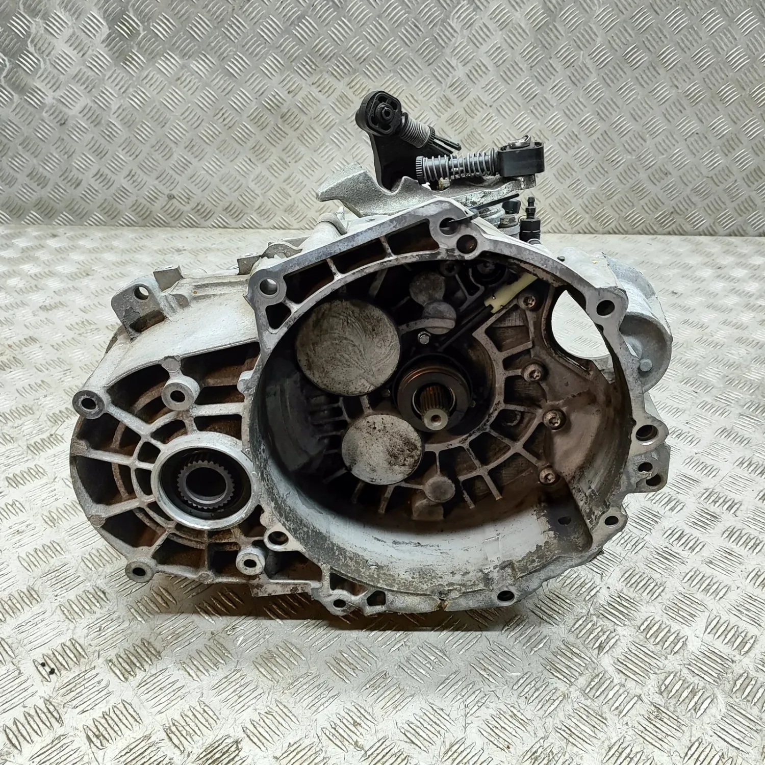VW GOLF Mk7 Manual 6 Speed Gearbox PDV 2.0 Petrol 221kw 2015 25805455