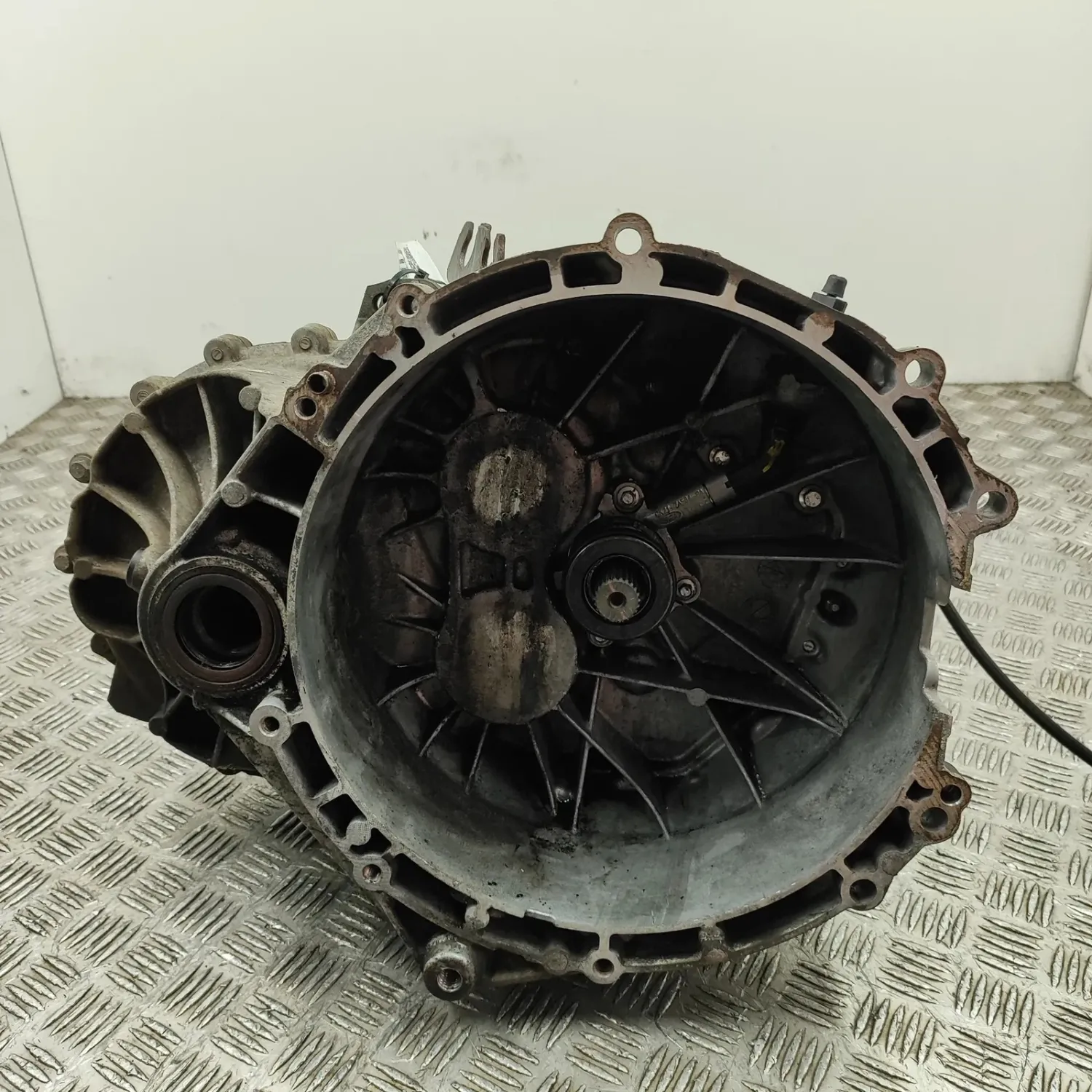 Ford Transit Custom MK1 6 Gear Gearbox GJ2R-7002-EGA 2.0D 96KW 2017 32967203