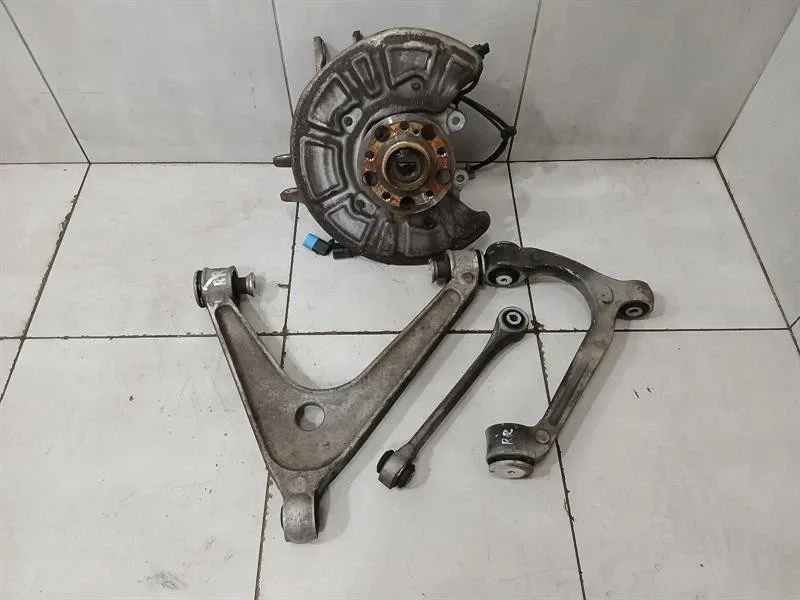 Mercedes GT R190 Right Rear Hub A1903504401 Wheel Bearing Housing Rear Re SET SET