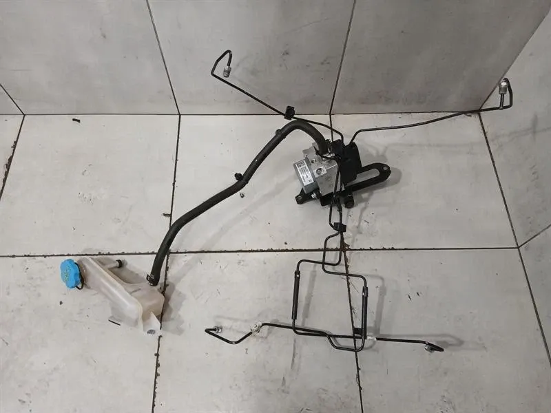 CHEVROLET CORVETTE C8 HYDRAULIC PUMP 84923536 HYDRAULIC PUMP Axle Lift