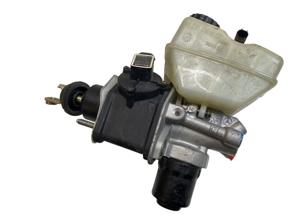 0204021687 0204024105 0204251302 Brake Master Cylinder MERCEDES-BENZ SL-CLASS (R230) (2001-2012)