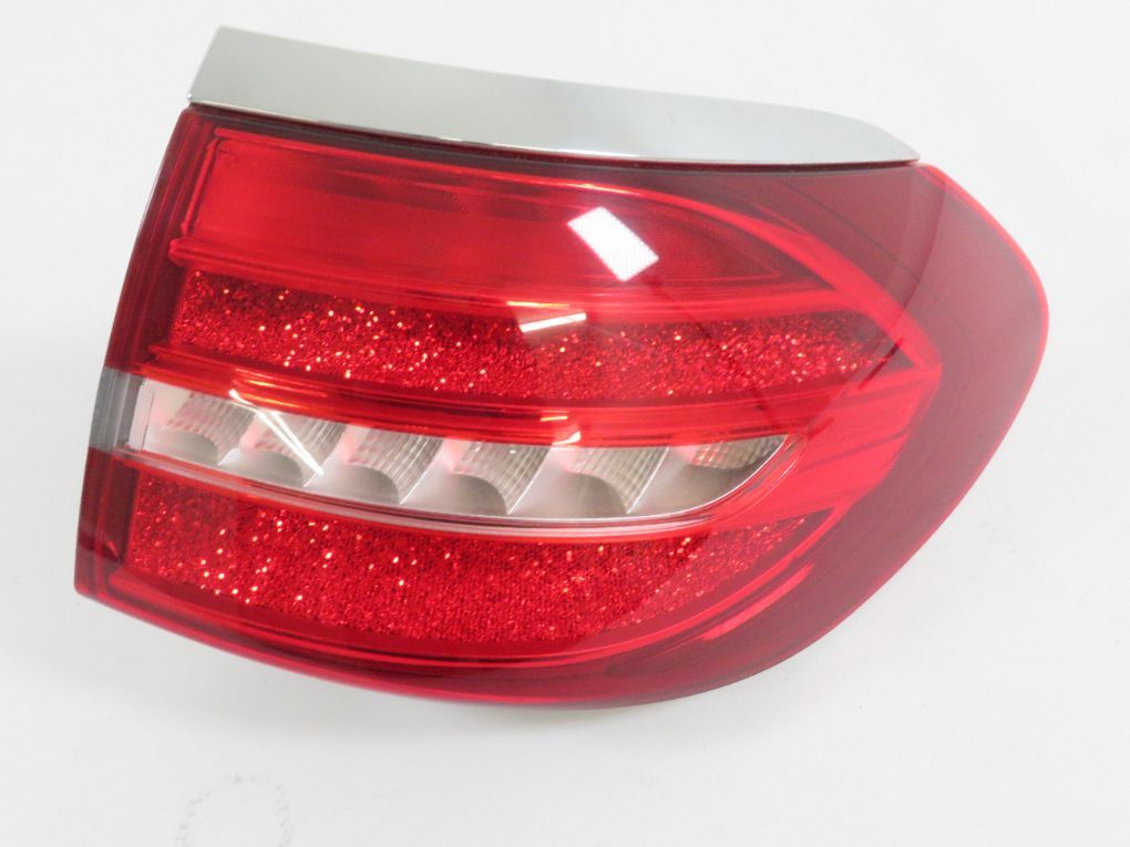A2139068800 Tail light, right MERCEDES-BENZ E-CLASS (W213) (2016-2023)