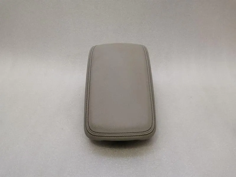 Mercedes A Class W176 Armrest A2466809201 Centre Armrest Armrest 7C70 Faulty