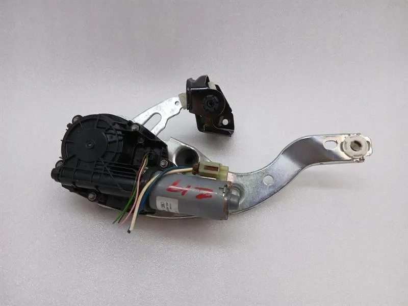 MERCEDES C CLASS W205 BOAT LID STRUT ENGINE A2058200042 ENGINE TAILGATE LOCK