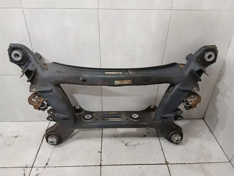 Mercedes C63 AMG W205 Subframe Rear A2053503205 Axle Frame Rear Axle
