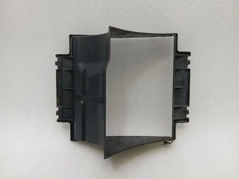 MERCEDES C63 AMG W205 COVER A2055053330 RIGHT SHROUD DEFECTS TRIM