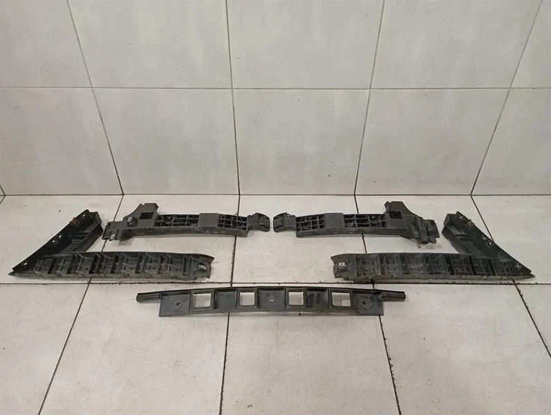 Bentley Continental GT W12 bumper holder-bracket 3W8807394 holder carrier defect