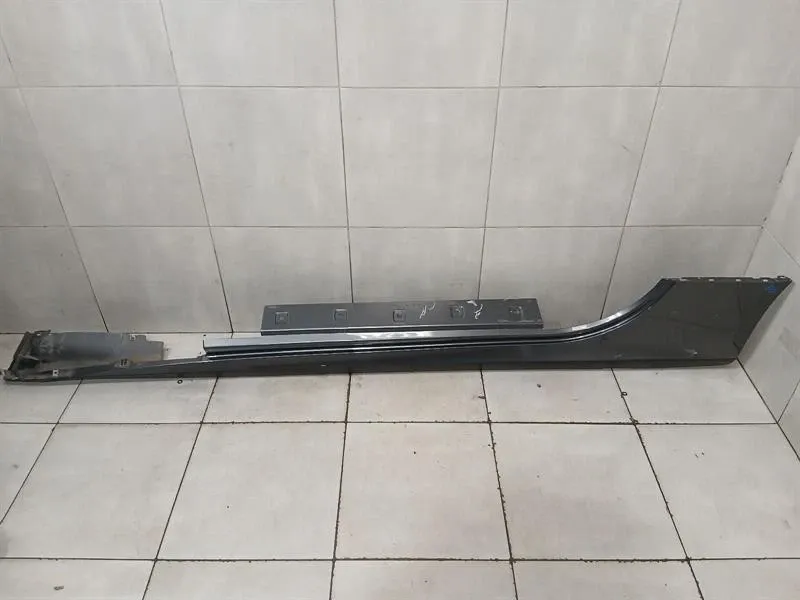Ferrari FF F151 side skirt 83315010 LH defective side sills left