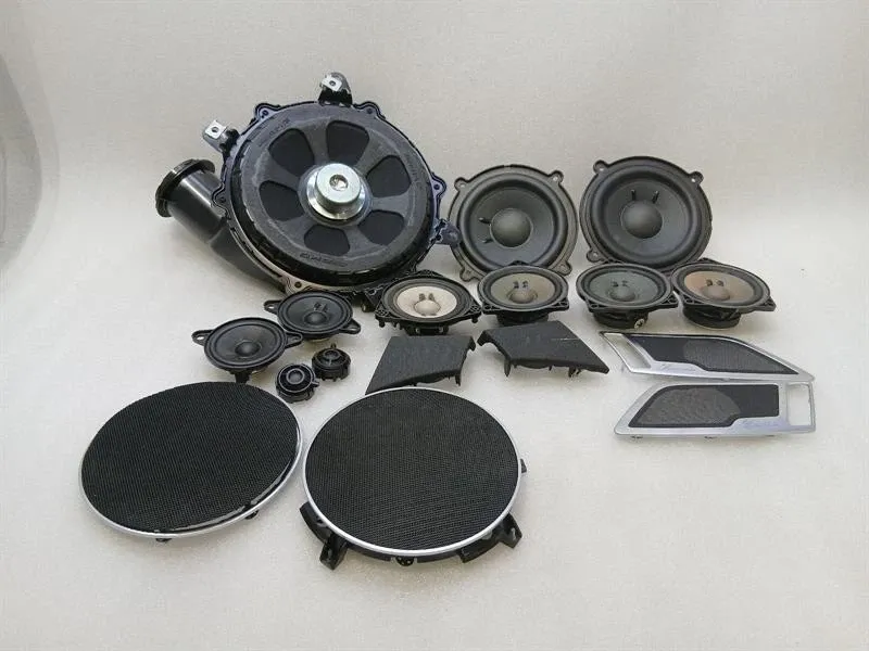 MERCEDES GT R190 ROADSTER SPEAKERS A1908202000 SET SPEAKERS BURMESTER