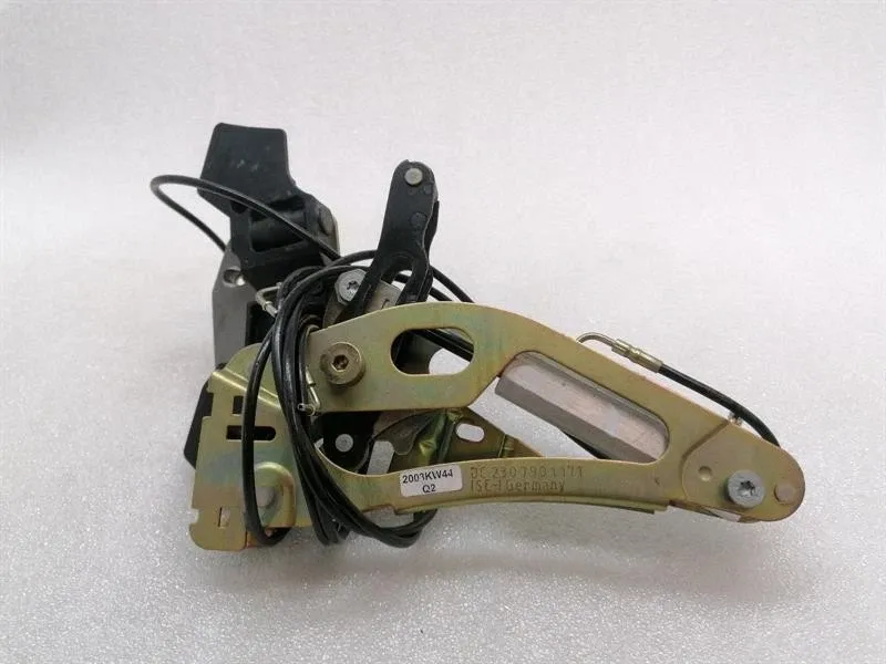 Mercedes SL R230 Lock Latch Left Closure A2307901171 Lock Latch Left