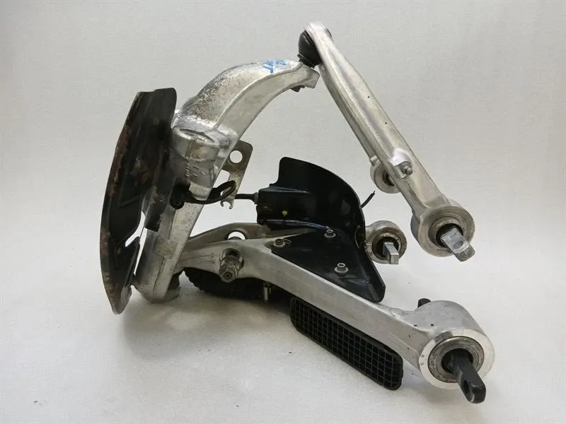 Ferrari 812 Superfast F152M Right Front Hub 328040 Wheel Bearing Housing Front Right