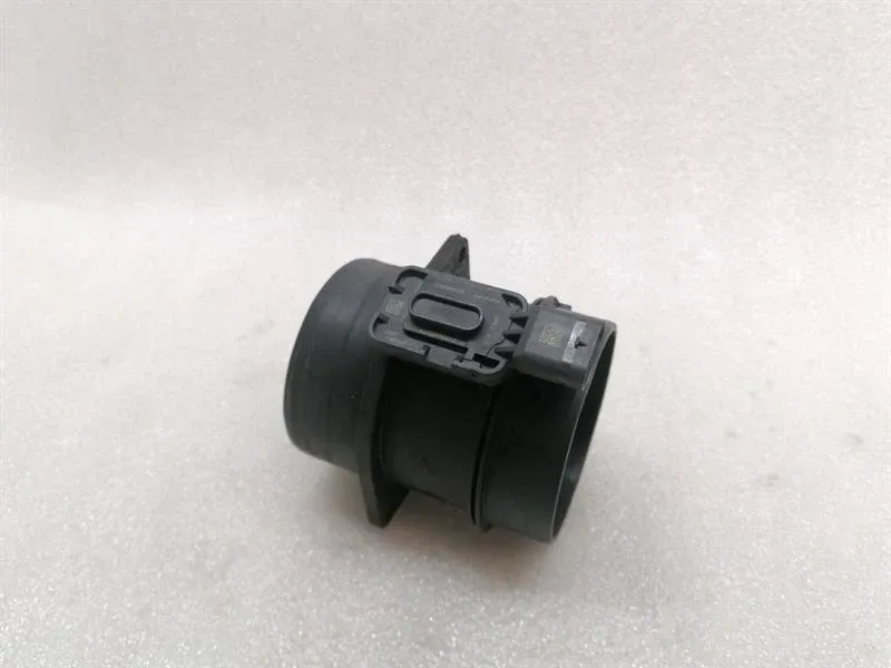 Mercedes CLS W218 Air Flow Meter A6450900048 Mass Air Flow Sensor