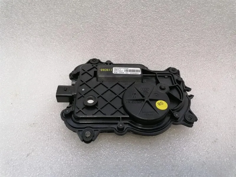 Bentley Continental GT W12 door lock 3D0837059B engine door lock